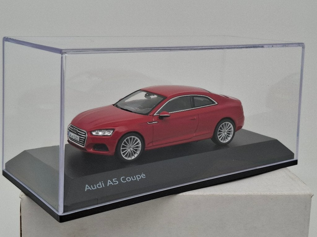 Audi A5 coupé 1/43 "Tango Red", Hobby en Vrije tijd, Modelauto's | 1:43, Zo goed als nieuw, Auto, Overige merken, Verzenden