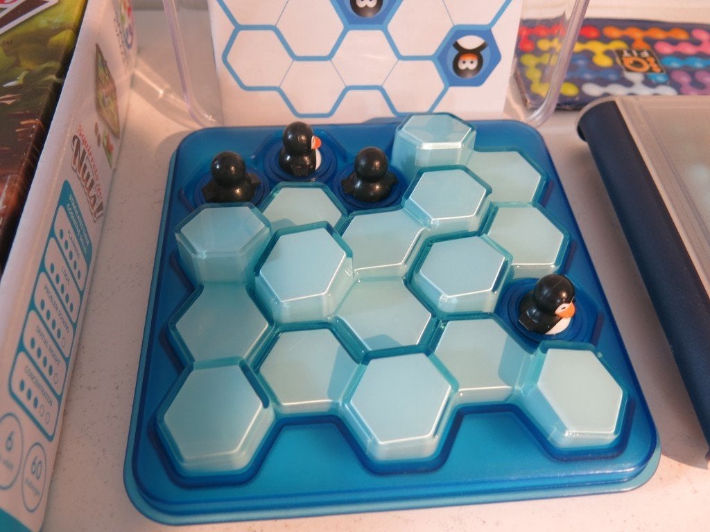 3 jeux intelligents (Squirrels Go Nuts, Penguins, IQ Pro), Enlèvement ou Envoi, Comme neuf