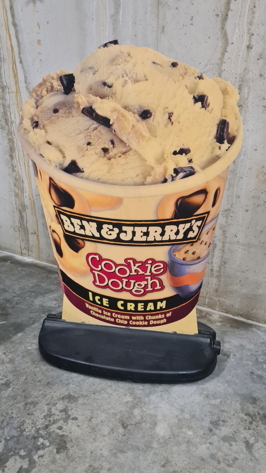 BEN & JERRY'S reclamebord, Ophalen, Reclamebord