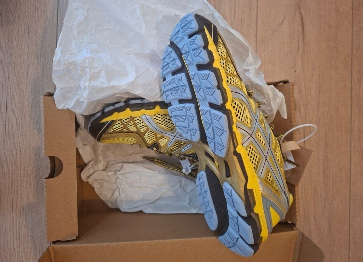 Asics Gel Kayano 20  Vibrant Yellow/Pure Silver, mt 46, Sports & Fitness, Neuf, Course à pied, Chaussures de course à pied, Enlèvement