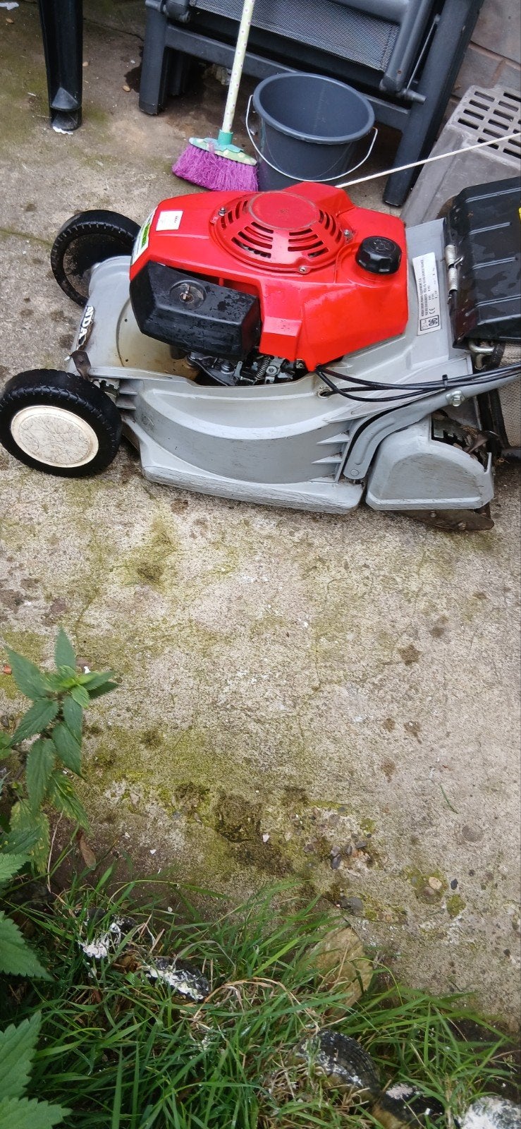 Tondeuse thermique tractée Honda HRB 425c QXE – Rouleau arri, Jardin & Terrasse, Enlèvement, Bac de ramassage
