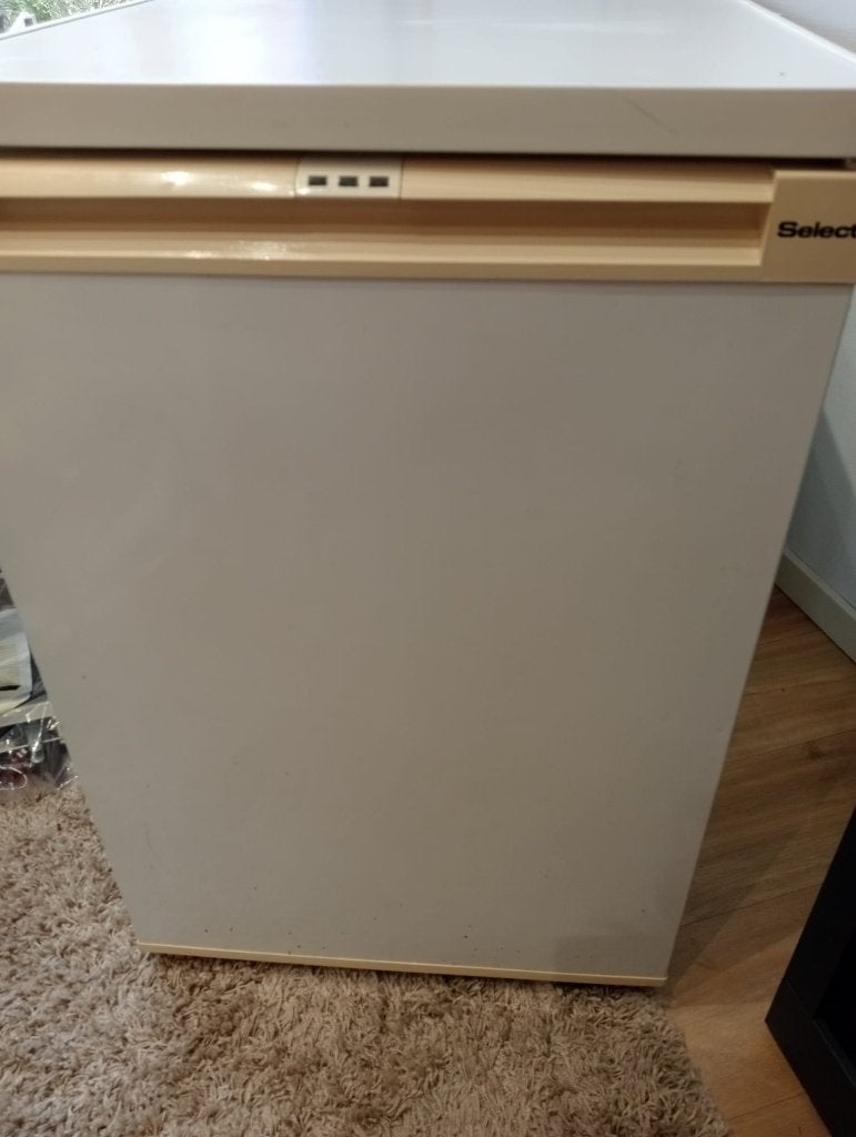 Modèle de petite table de congélation, Electroménager, Avec compartiment congélateur, Enlèvement, Utilisé, 45 à 60 cm