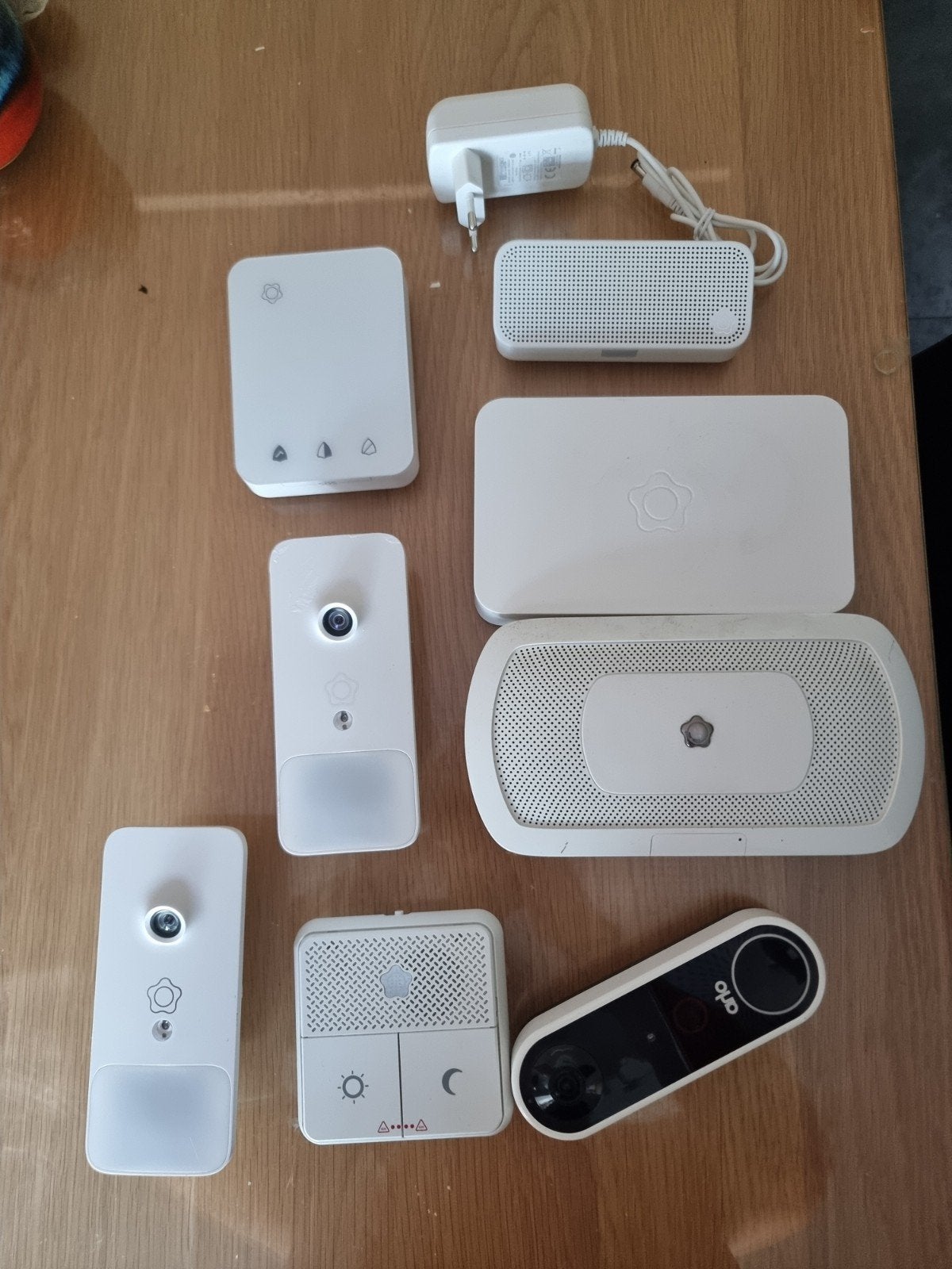Verisure alarmsysteem / Système alarme verisure, Doe-het-zelf en Bouw, Alarmsystemen, Sirene, Beweging, Ophalen