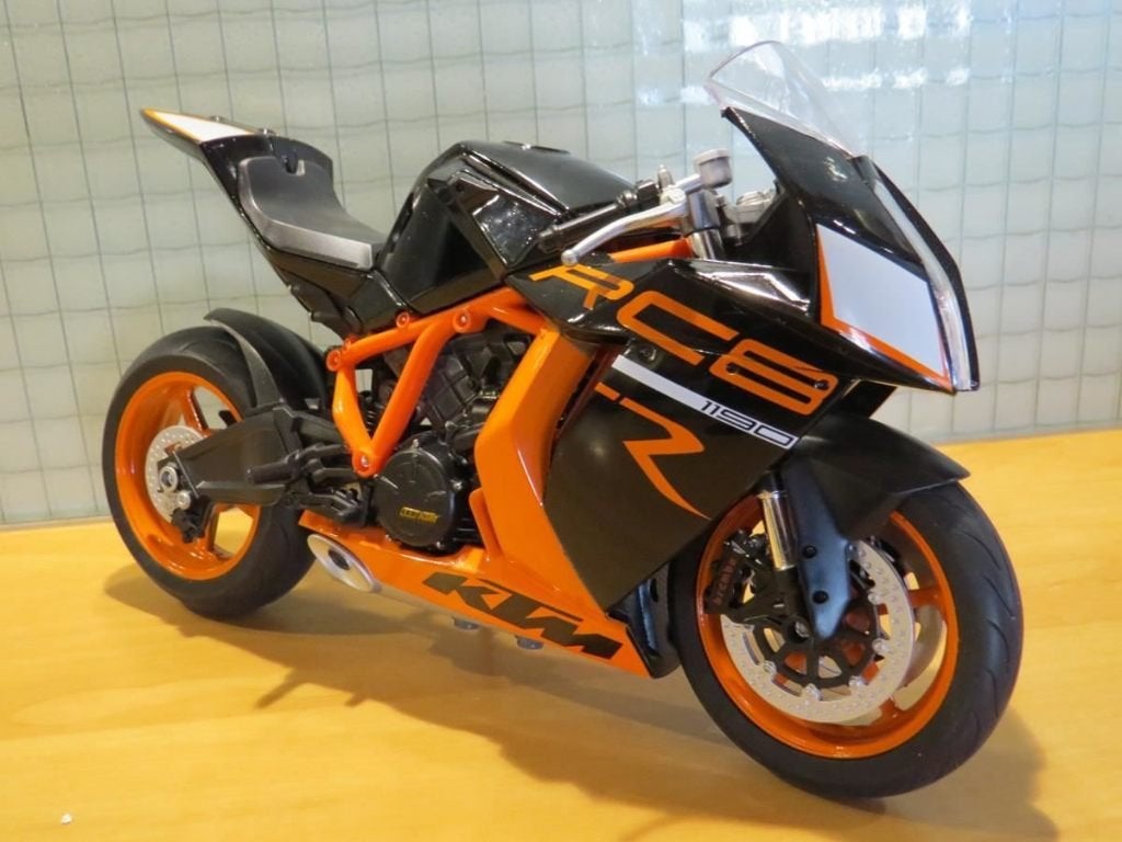 KTM 1190 RC8 R 1:10, Ophalen of Verzenden, Nieuw, 1:9 t/m 1:12, Motor