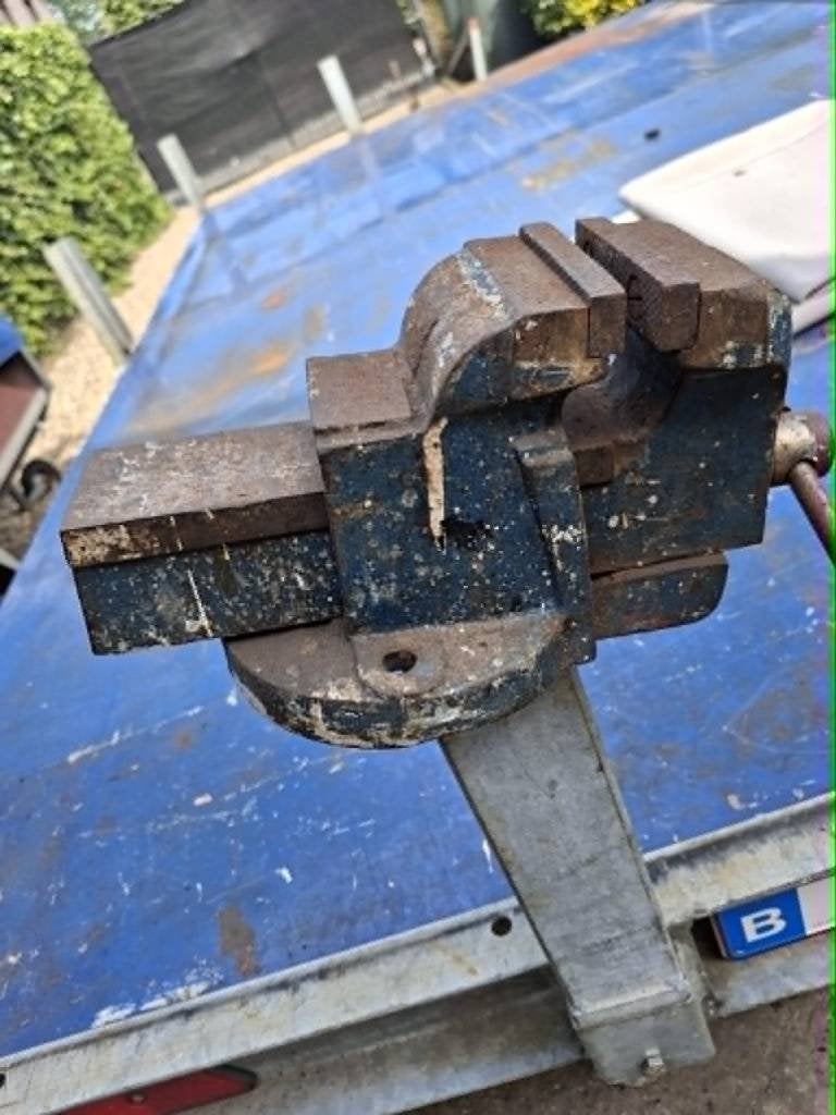 bankschroef, Ophalen, Gebruikt, Minder dan 70 cm, Bankschroef