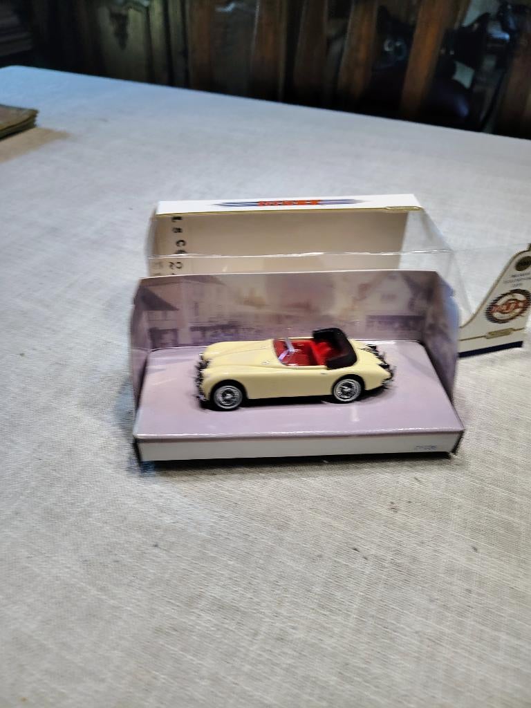 Boîte d'allumettes Dinky Jaguar XK150 à collectionner, Hobby & Loisirs créatifs, Enlèvement ou Envoi, Neuf, Voiture, Dinky Toys