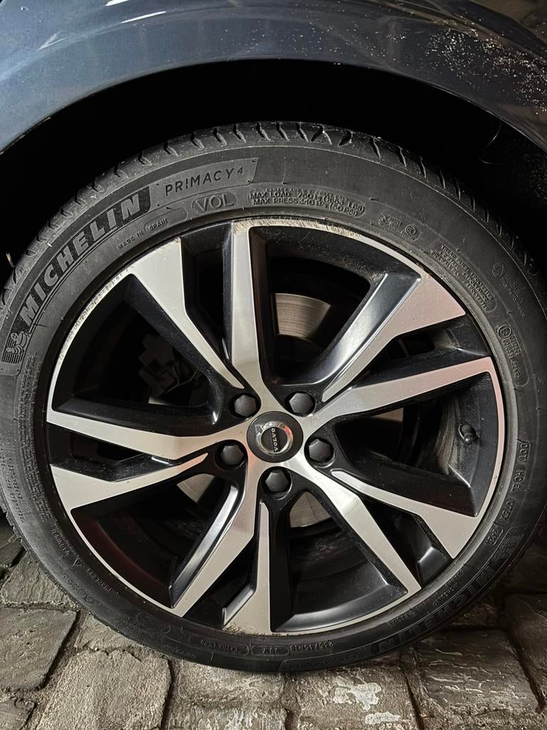4 zomerbanden Hankook / Michelin 235 44 R18, Auto-onderdelen, Banden en Velgen, Ophalen, Zomerbanden, Velg(en)