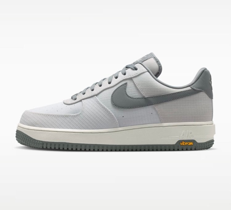 Nike AF 1 07 lx vibram grey 46, Kleding | Heren, Schoenen, Ophalen of Verzenden, Zo goed als nieuw