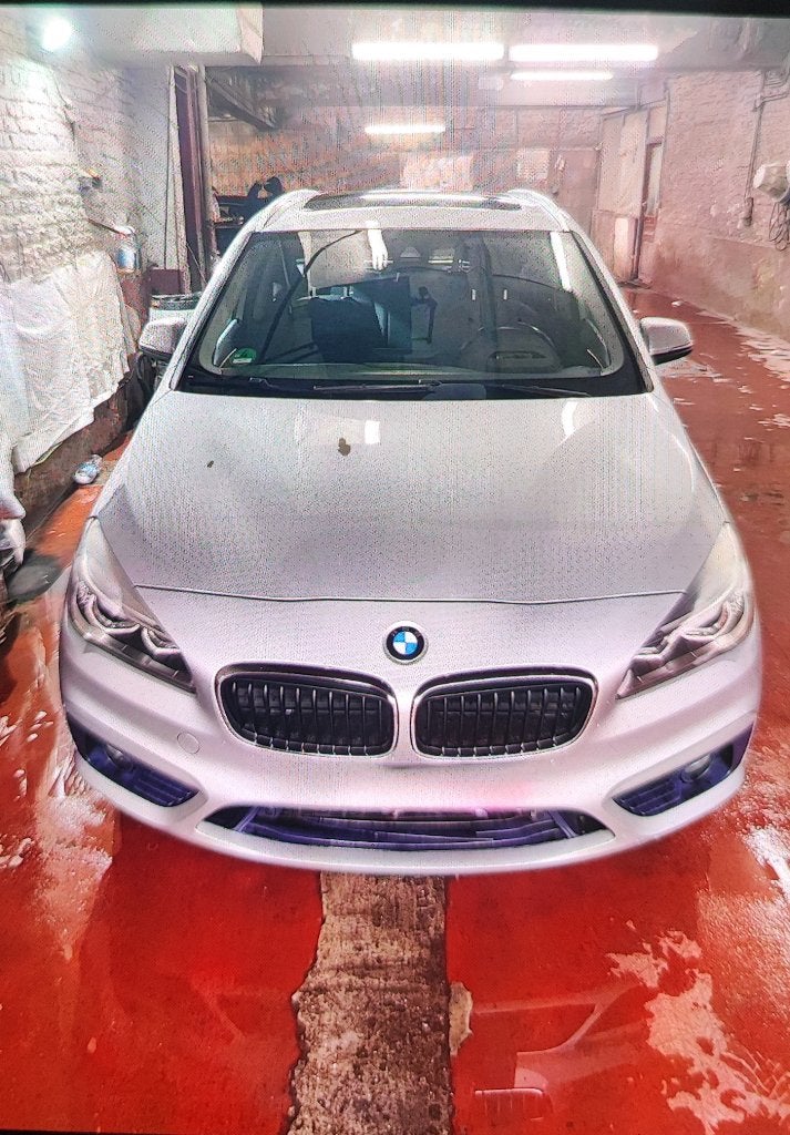 Bmw 218d 2015 boîte auto  accidentée, Autos, BMW, Argent ou Gris, Achat, Euro 6, Toit panoramique