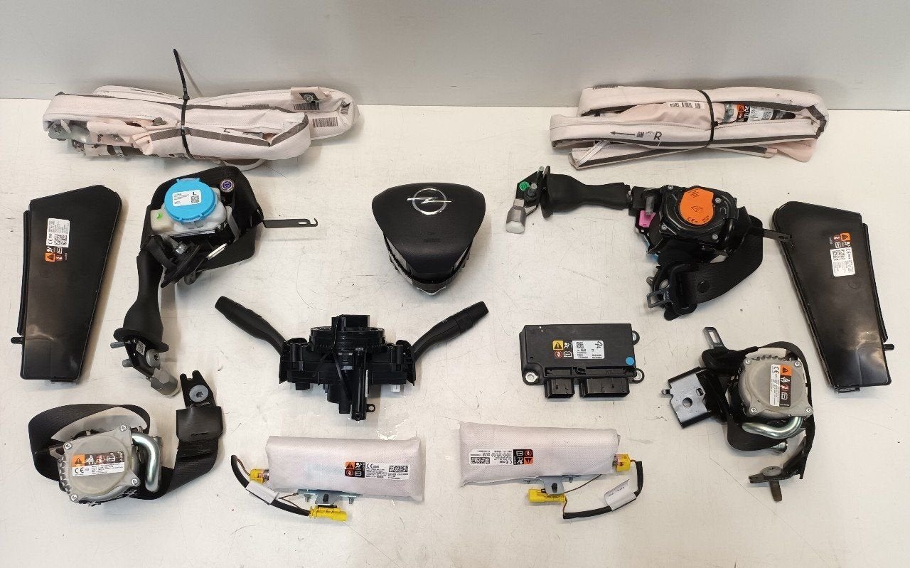 Airbag set Opel Insignia, Onderdelen@venauto.nl, Van der Ven Autorecycling B.V., Gebruikt, Ettenseweg 76, 4706 PB Roosendaal, The Netherlands