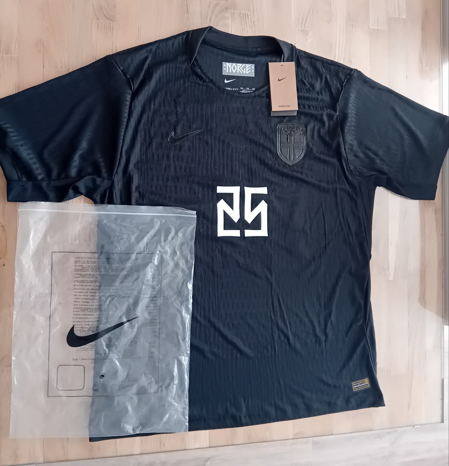 Maillot foot équipe national Norvège (flocage numéro 25), Vêtements | Hommes, T-shirts, Neuf, Enlèvement ou Envoi, NIKE, Autres tailles