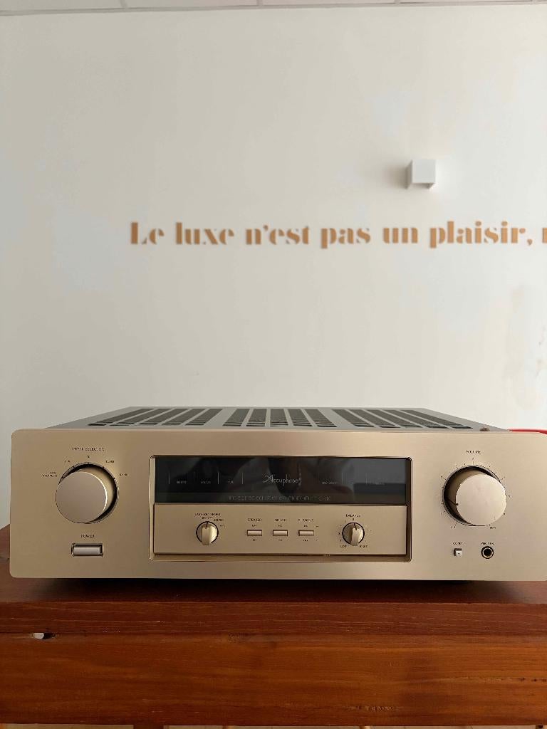 Hi fi Versterker Accuphase E-210, Audio, Tv en Foto, Versterkers en Ontvangers, Gebruikt, 120 watt of meer, Overige merken, Ophalen