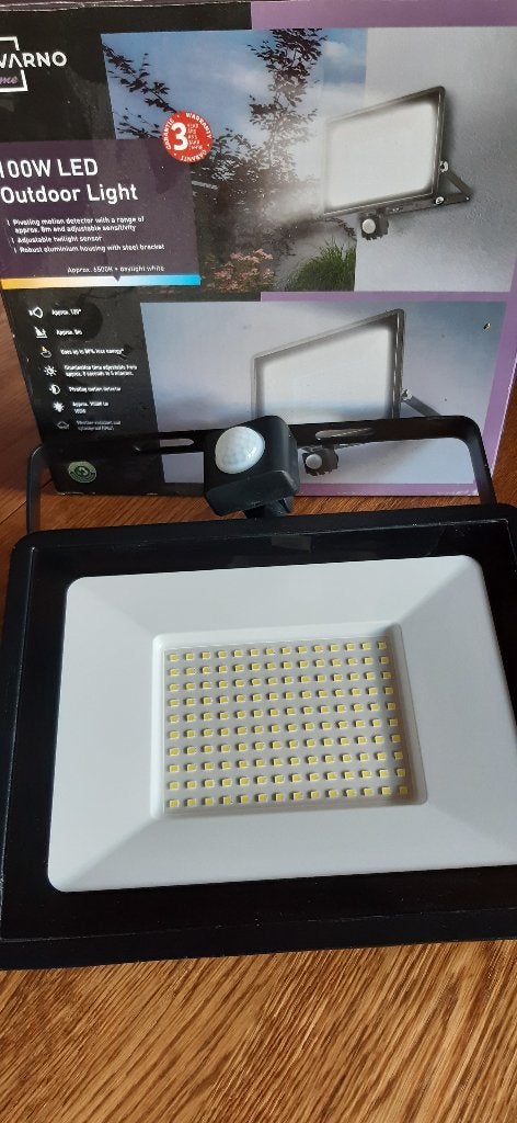 led buitenschijnwerper 10000 lumen met bewegingsmelder, Ophalen