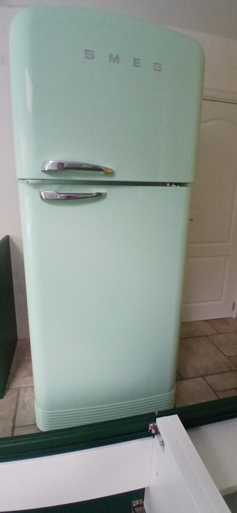 Pastelgroen Smeg koelkast/diepvriezer FAB50RPG5, Elektronische apparatuur, Koelkasten en IJskasten, Ophalen