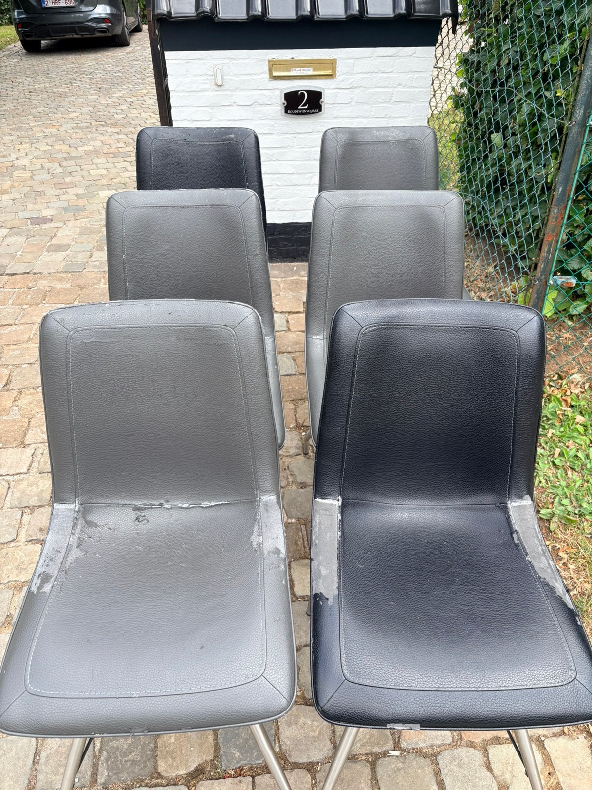 GRATIS 6 beschadigde eettafel stoelen, Huis en Inrichting, Ophalen, Gebruikt, Grijs