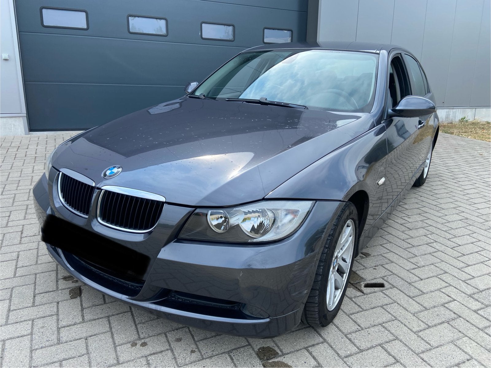 Bmw 318 essence €4 de 2006 et 210500 km, Cuir, Argent ou Gris, Boîte manuelle, Entretenue par le concessionnaire