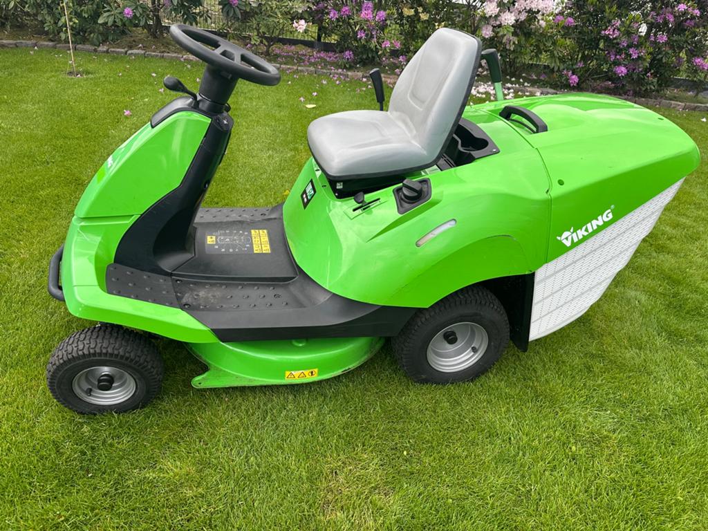 Zitmaaier viking stihl, Tuin en Terras, Ophalen, Zo goed als nieuw, Opvangbak