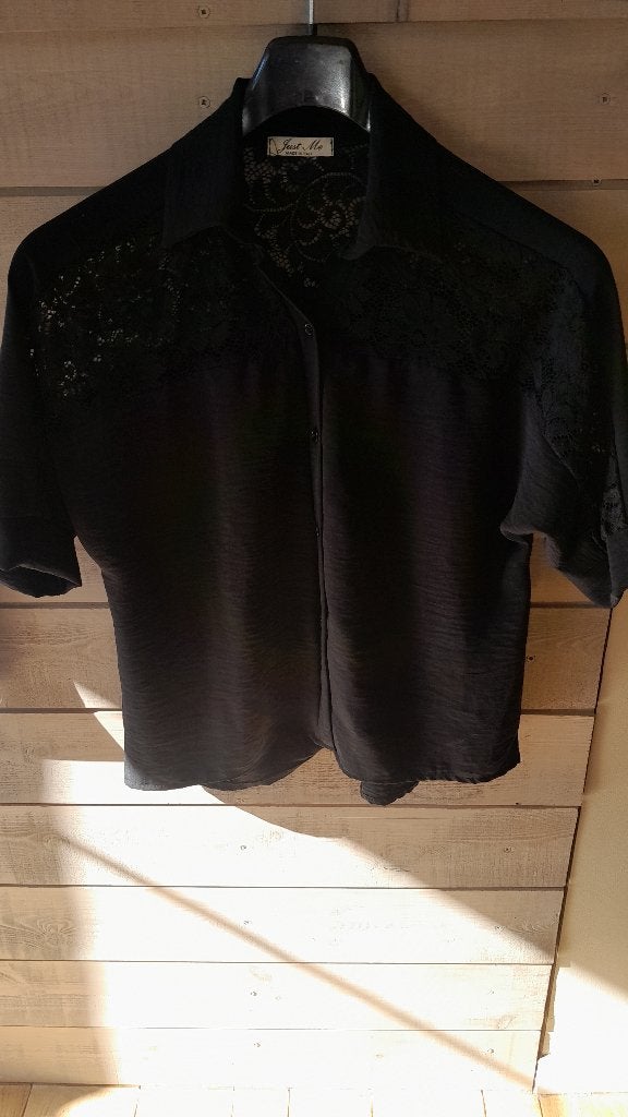 Bloesje, Kleding | Dames, Blouses en Tunieken, Ophalen of Verzenden, Zo goed als nieuw, Maat 42/44 (L), Zwart