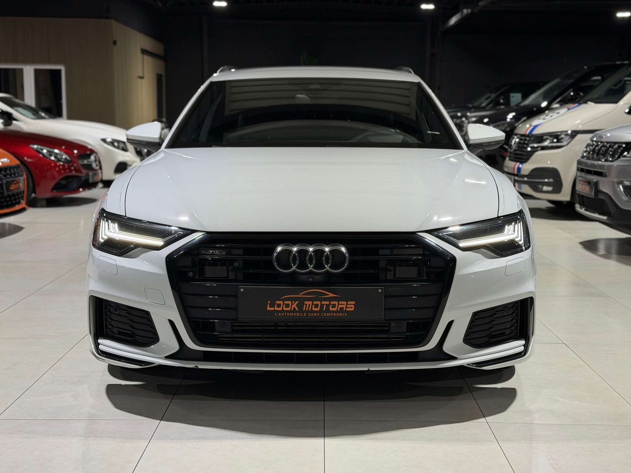 Audi A6 Avant 50 TDi Quattro 3x S-LINE 286CV Tiptronic DISTR, Auto's, Automaat, Gebruikt, Wit, Leder