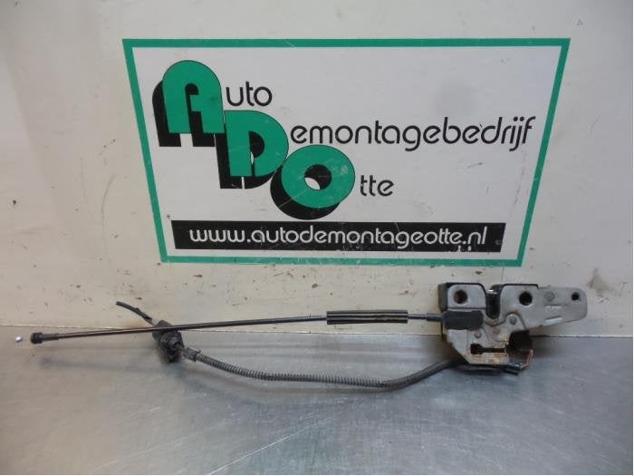 Mécanique de verrouillage capot d'un Volkswagen Caddy (Cadd, Volkswagen, -, 3 mois de garantie, Utilisé
