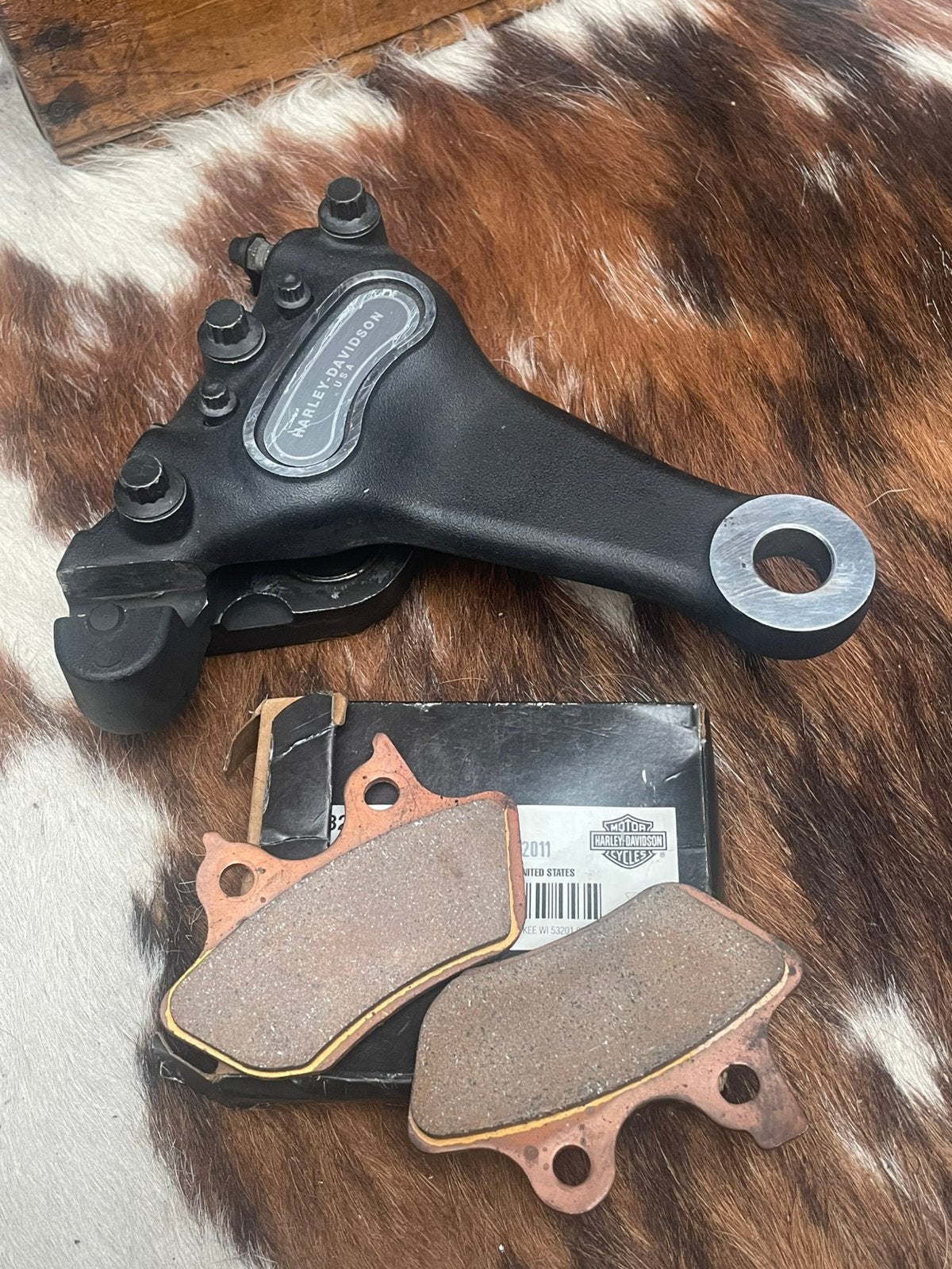 Etrier frein ar OM Harley sportster 00 - 03 + plaquettes, Motos, Enlèvement ou Envoi, Utilisé