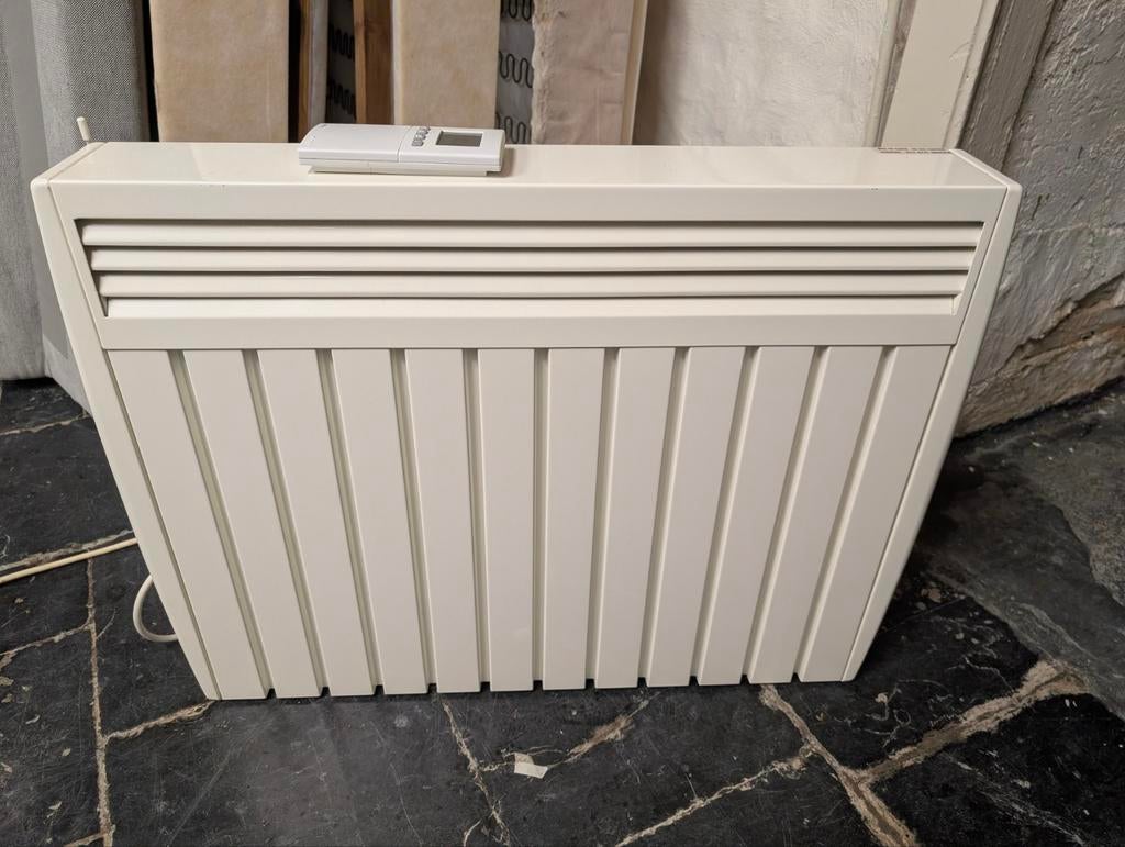 ATERNO superzuinige elektrische verwarming - 1500 watt, Huis en Inrichting, Slaapkamer | Slaapbanken, Ophalen, 80 cm