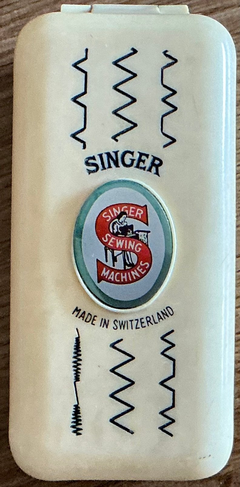 Ancienne boîte de MACHINES À COUDRE SINGER, Enlèvement ou Envoi, Comme neuf, Emballage