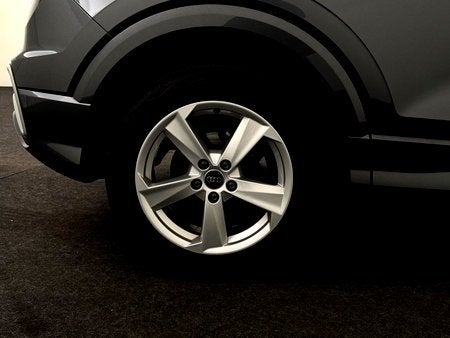 Audi Q2 35 TFSI Business Edition S line S tronic, Autos, Argent ou Gris, Achat, Automatique, Essence