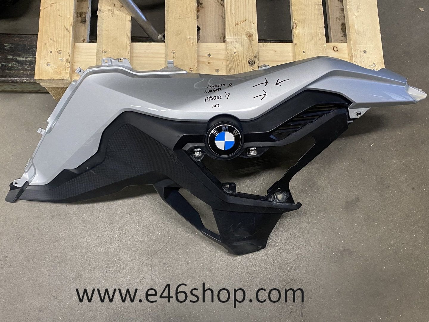 ZIJKUIP RECHTS  Plaque holder, right BMW F750GS F850S OE 839, Gebruikt, -, -, Ophalen of Verzenden