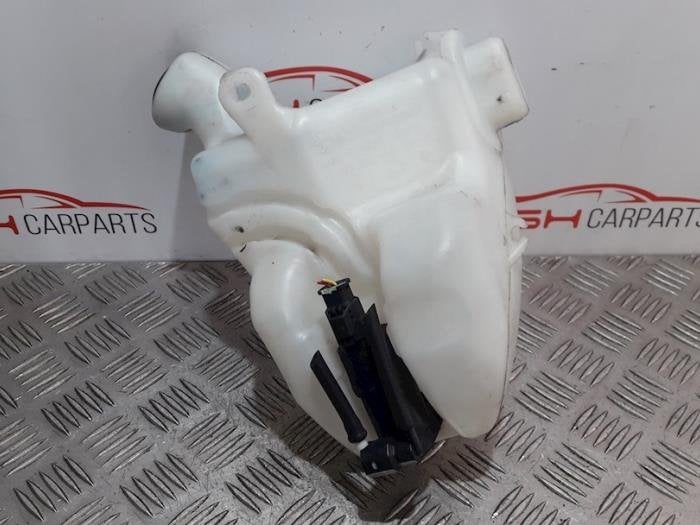 Ruitensproeiertank voor van een Peugeot 208, Gebruikt, -, -, Ophalen of Verzenden