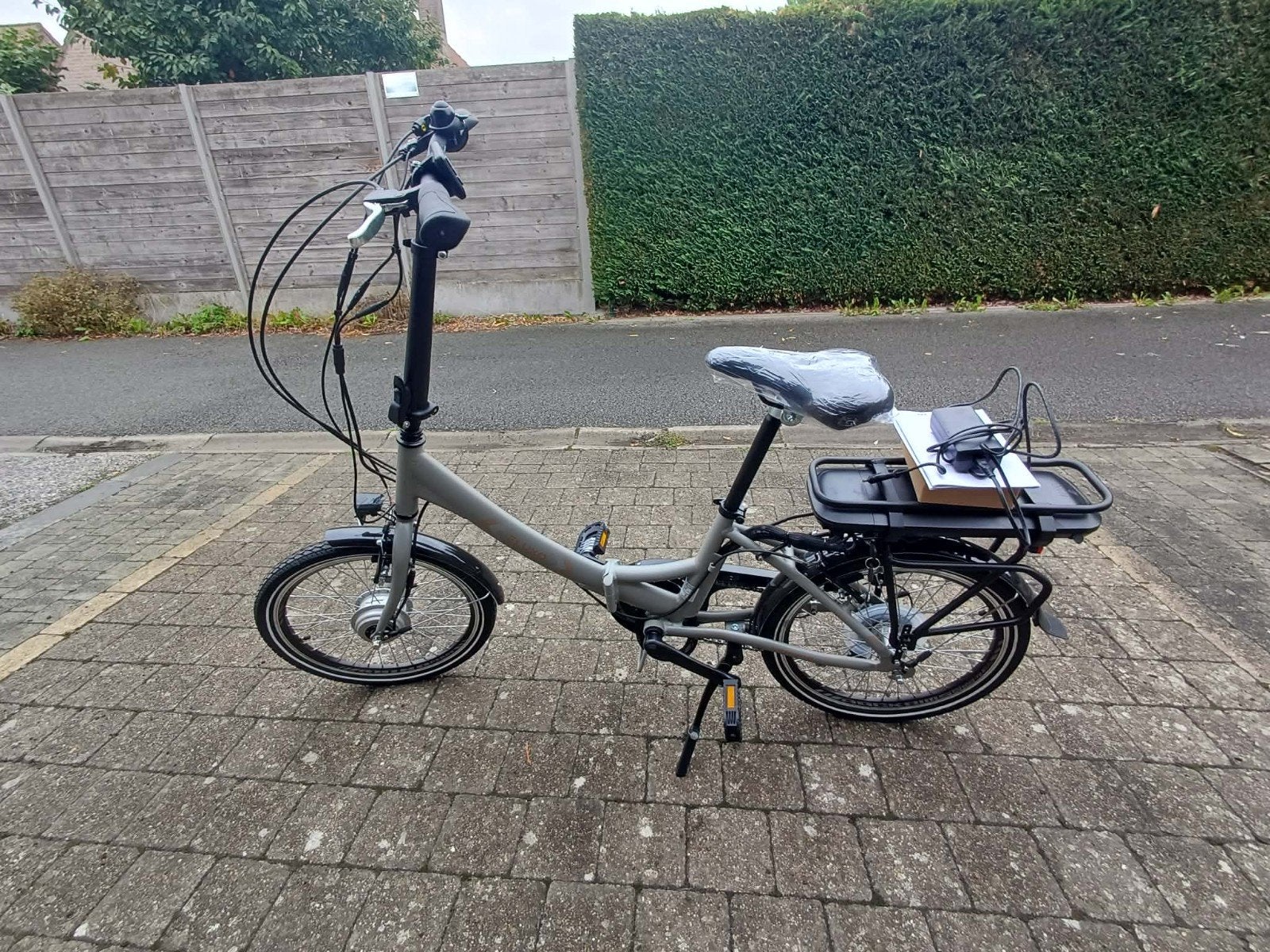 electrische plooifiets nieuw voorwielmotor, Ophalen
