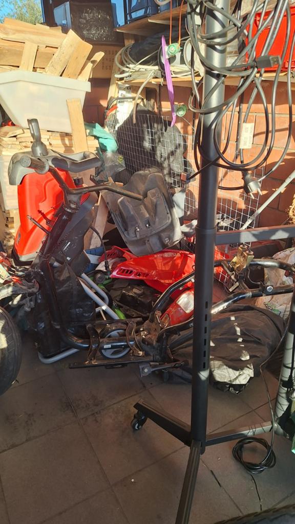 Lot Honda vision oud model, Fietsen en Brommers, Brommeronderdelen | Algemeen, Ophalen, Frame