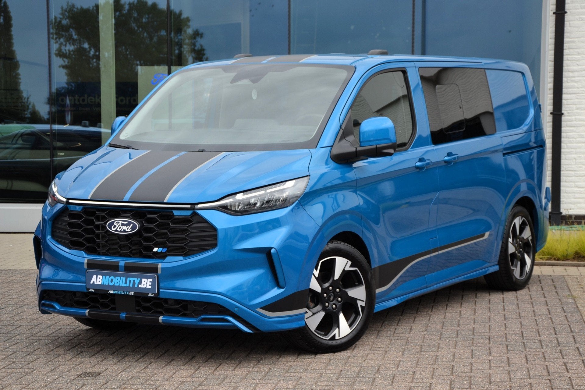 Ford Transit Custom Multi Use (5 pl) Sport 320S L1 AWD 2.0 E, Automaat, Gebruikt, Overige kleuren, Leder en Stof