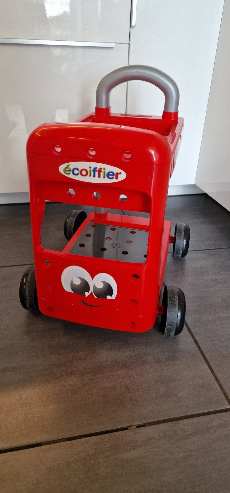 Leuke materiaal kar voor kindjes, Ophalen