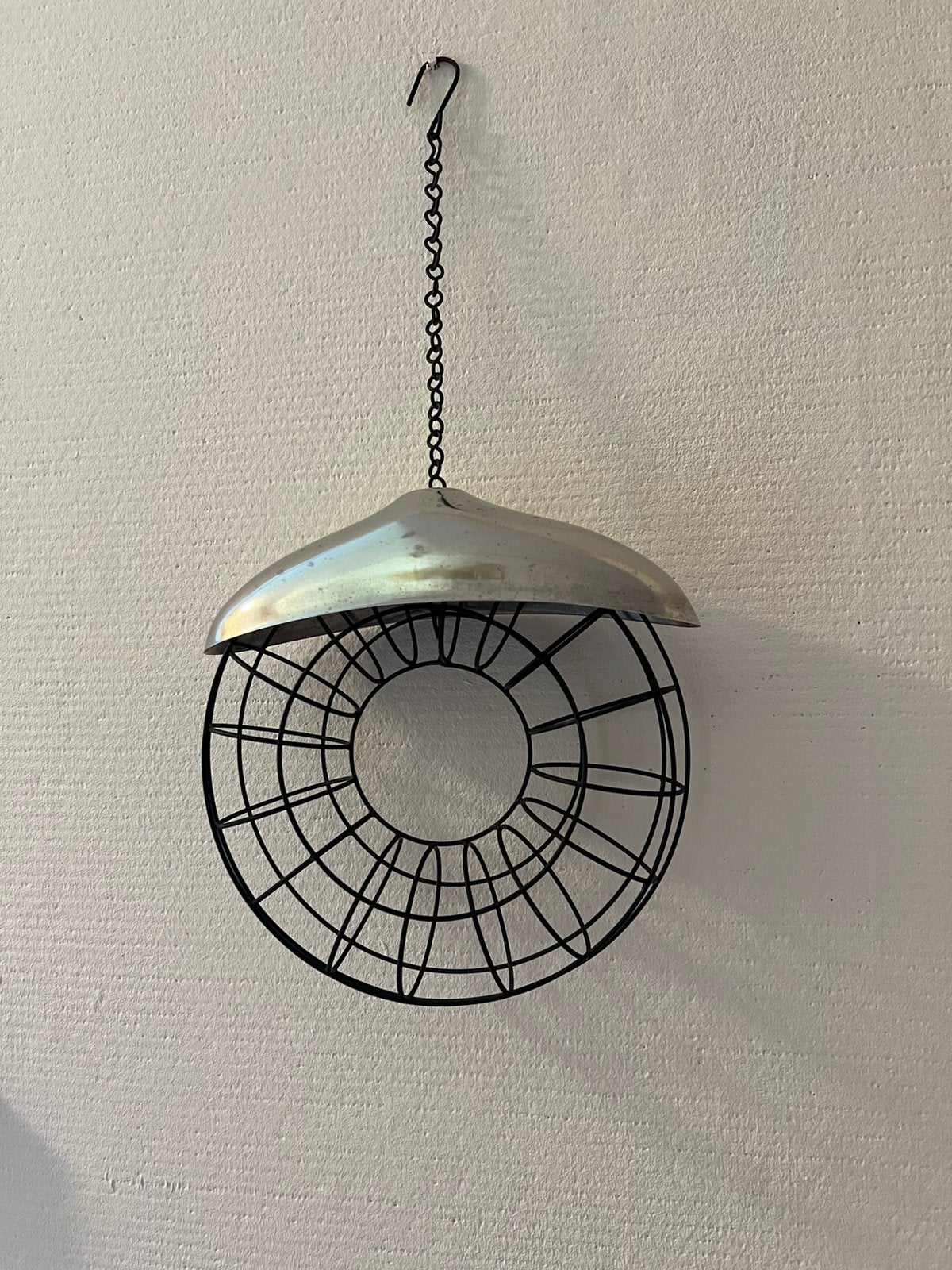 Te koop Mooie decoratieve metalen vogelvoeder, Dieren en Toebehoren, Ophalen, Zo goed als nieuw