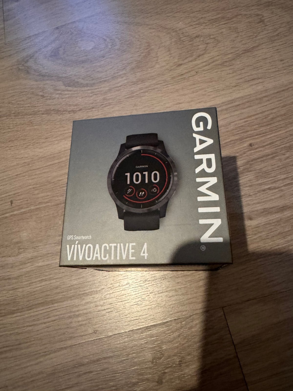 Garmin Vivoactive 4, Handtassen en Accessoires, Sporthorloges, Ophalen, Gebruikt