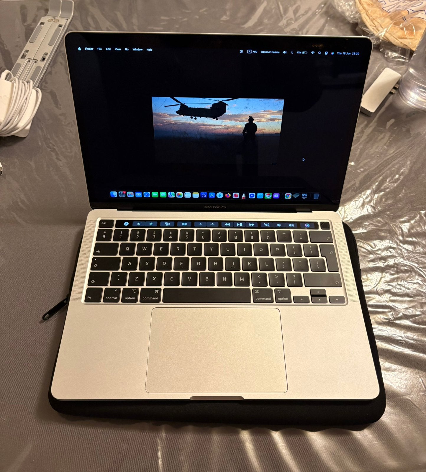 Macbook pro 13 inch mag weg voor goeie prijs, Computers en Software, Apple Macbooks, Ophalen, Zo goed als nieuw, 13 inch, MacBook