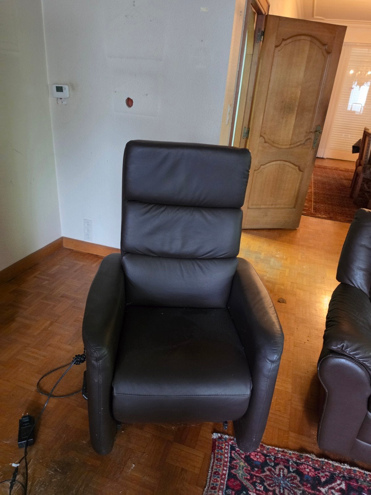 lederen salon, Ophalen, Gebruikt, Vierpersoons of meer, Leer