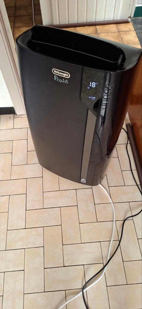 Mobiel Airco delonghi pinguino met accessoires, Elektronische apparatuur, Airco's, Ophalen, Mobiele airco