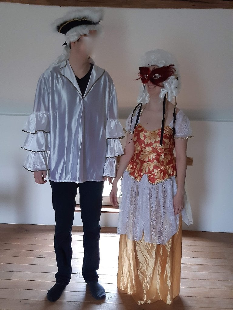 Carnavalskostuums/kostuums voor volwassenen 20€/stuk, Ophalen, Zo goed als nieuw, Accessoires