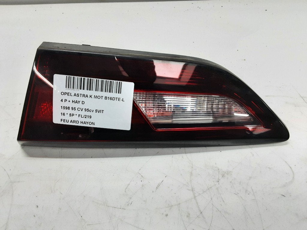 PANNEAU ARRIÈRE DROIT AVEC LAMPE Opel Astra K (39032989), Utilisé, Rue de l'Espoir 34 34
4030  GRIVEGNÉE, BE, Info@Collignon.be