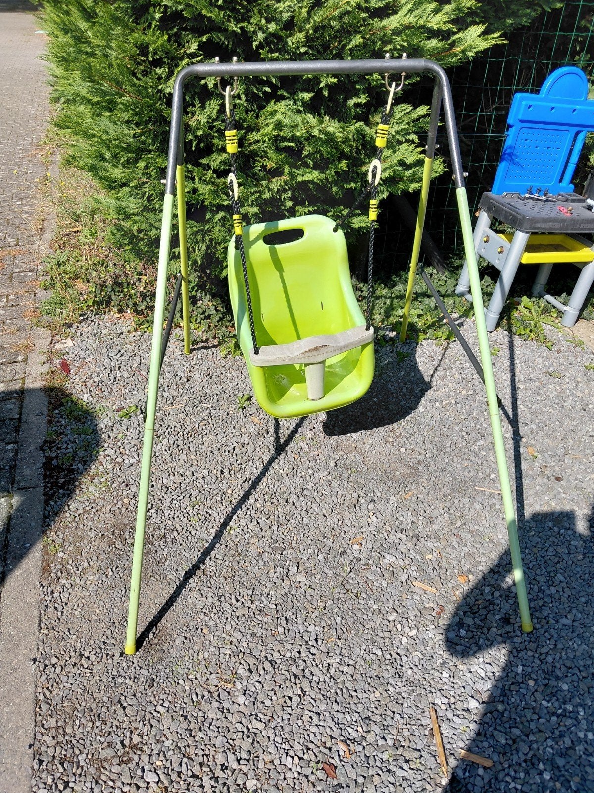 Portique balançoire bébé Sweeek (Farou) – 118 cm, Enfants & Bébés, Jouets | Extérieur | Aires de jeux, Enlèvement, Utilisé, Balançoire