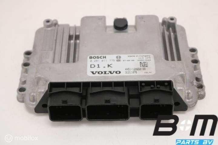 Inspuitcomputer Volvo C30 31211076, Utilisé