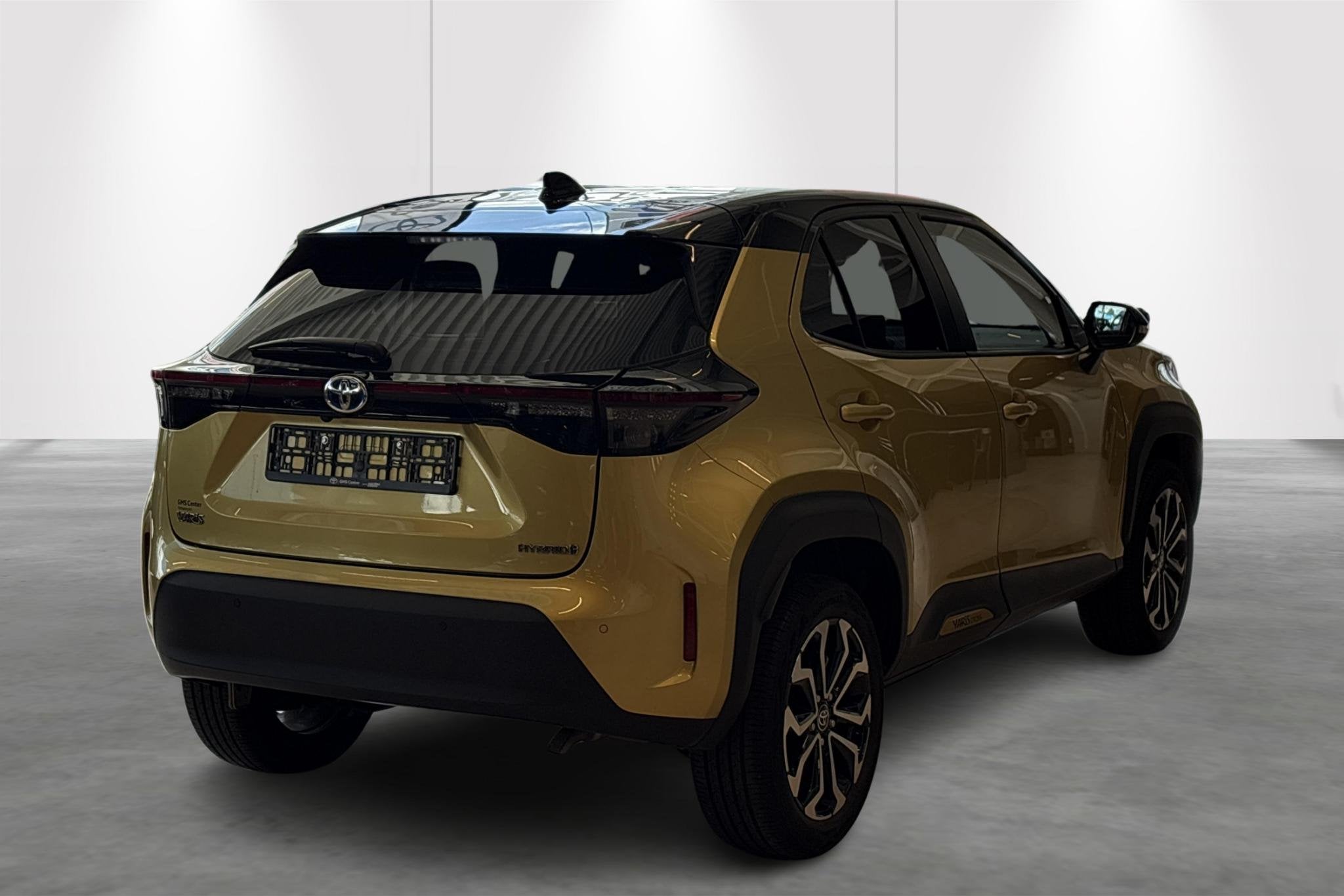 Toyota Yaris Cross 1.5 VVT-ie Hybrid Dynamic Plus CVT - incl, Auto's, Toyota, Stof, Gebruikt, 750 kg, Overige kleuren