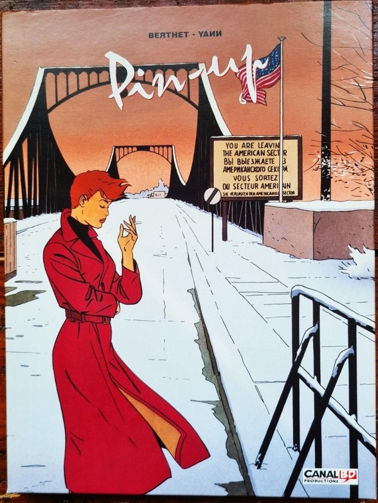 Pin-Up 6 coffret BD + Esquisses, Livres, BD, Plusieurs BD, Enlèvement ou Envoi, Yann et Berthet, Comme neuf