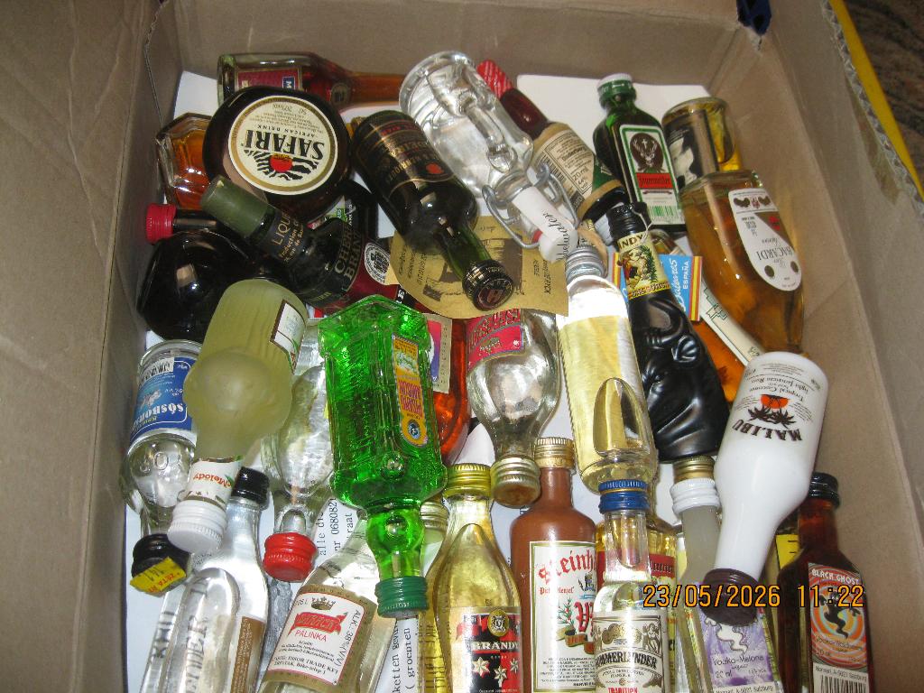 mini-bouteilles d'alcool, Enlèvement ou Envoi, Neuf, Bouteille(s), Autres marques