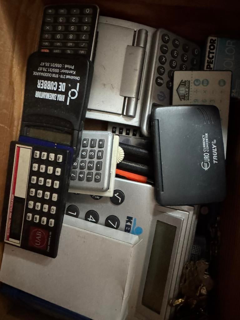 8 rekenmachines, Ophalen of Verzenden, Zo goed als nieuw
