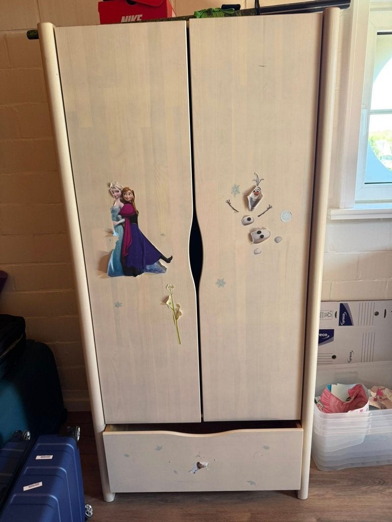 Kleerkast + 2 commodes babykamer, Ophalen, Gebruikt, Kast