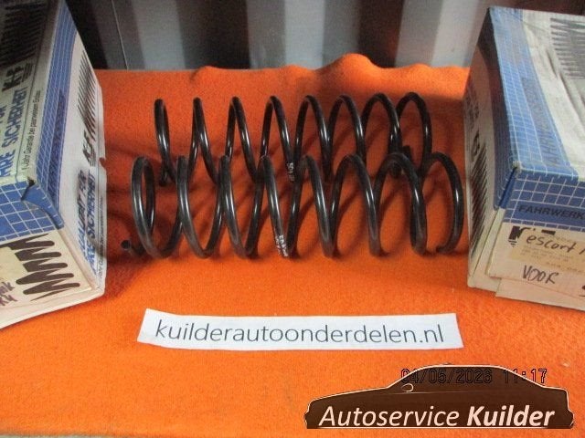 Set voorveren Ford Escort IV 1.6D 1.8D Orion II D KU4066 86A, Neuf, -, Origine de la pièce connue, Ford