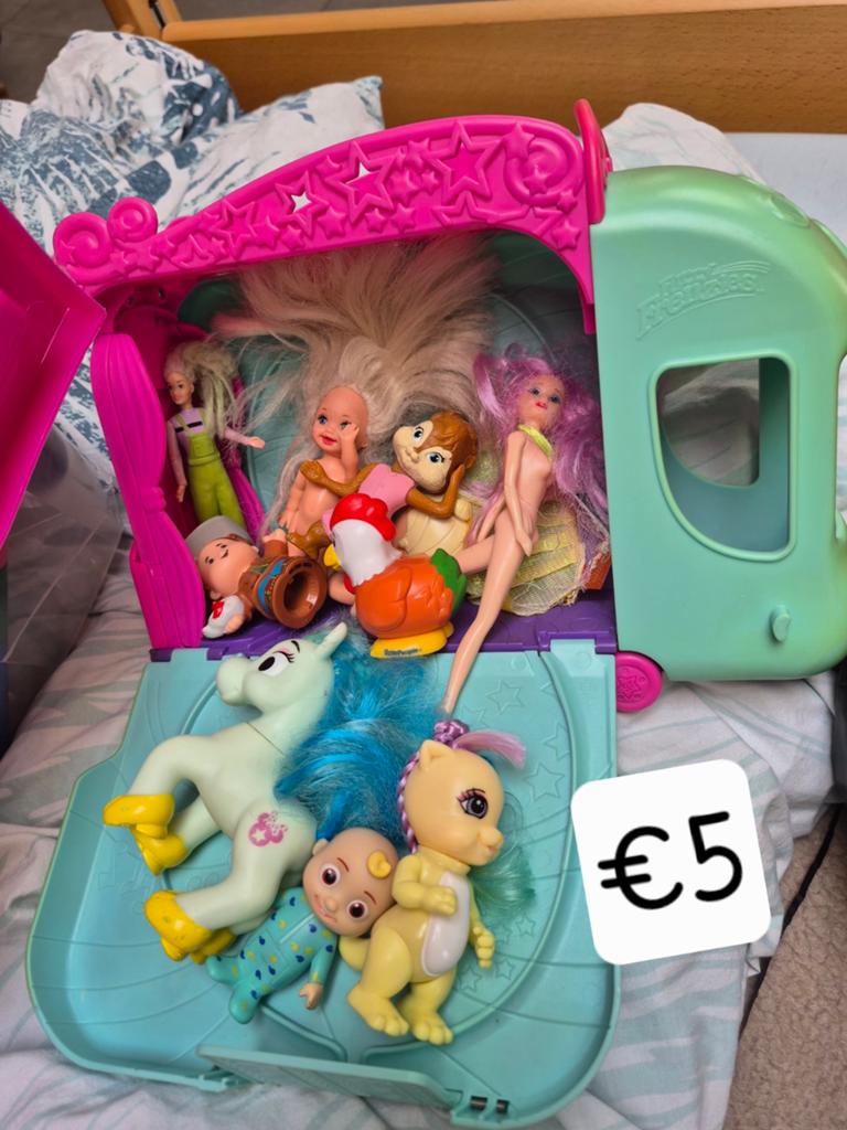 Verschillende sets speelgoed., Ophalen